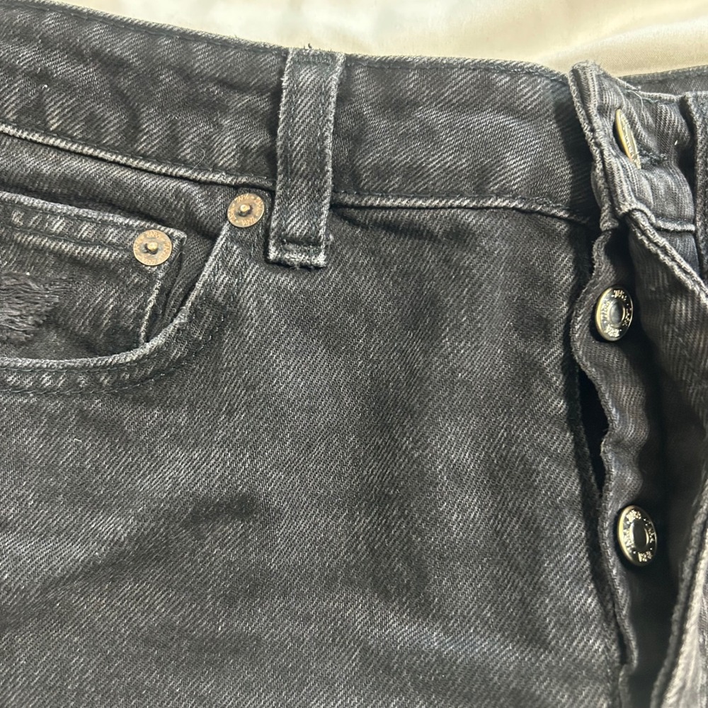 Zara High Waisted Straight Leg Jeans Washed Black Raw Hem Button Fly Size 4 - Picture 4 of 8